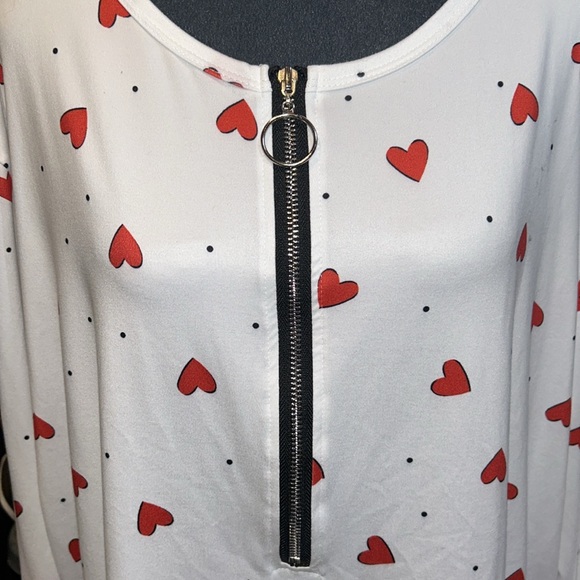 Relaxed fit floating hearts pull over casual shirt with zip up at neckline - Picture 2 of 4